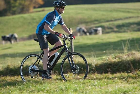 الیکٹرک سائیکل کے لیے مقناطیسی پوگوپین چارجنگ کنیکٹر حل