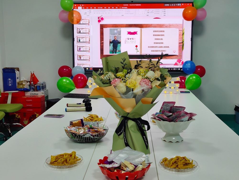 کمپنی ویلفیئر: ملازم کی سالگرہ کی تقریب