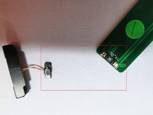 اپنی مرضی کے مطابق پوگو پن کنیکٹر